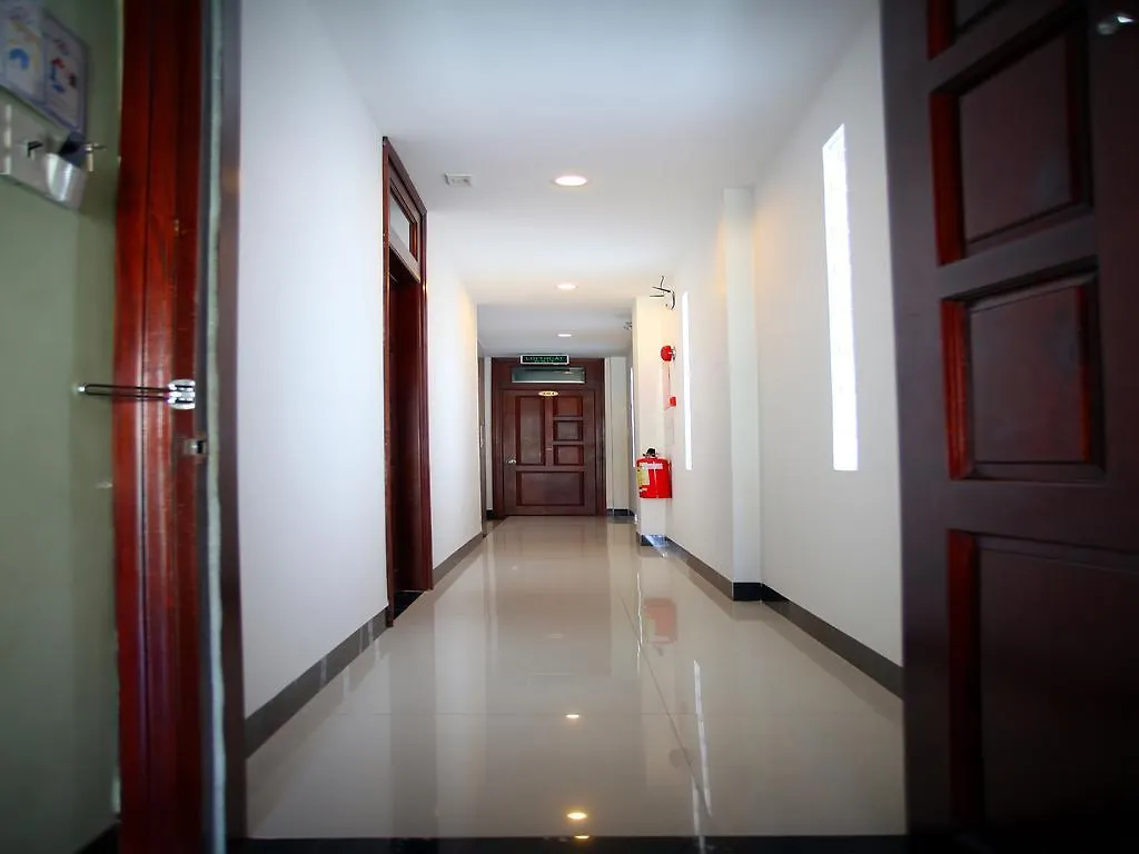 Souvenir Nha Trang Hotel 2*,