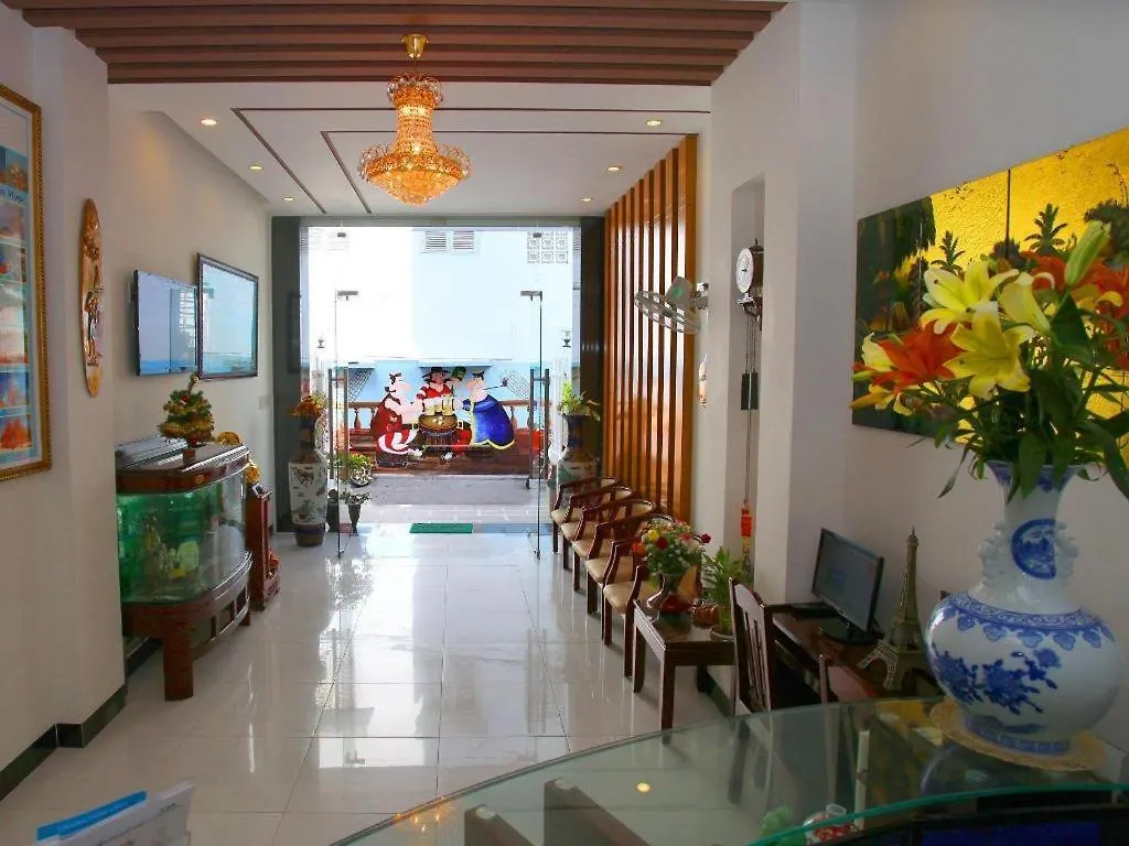 Souvenir Nha Trang Hotel 2*,